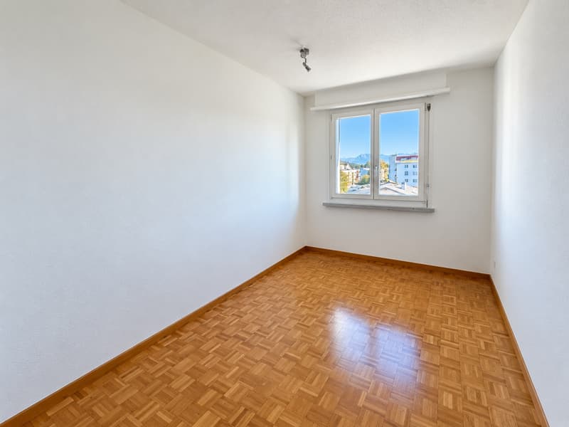 Helle Wohnung im Grünen mit wunderschöner Bergsicht! (3)