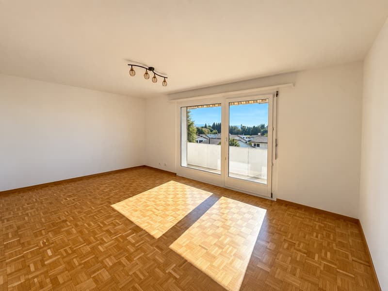 Helle Wohnung im Grünen mit wunderschöner Bergsicht! (6)
