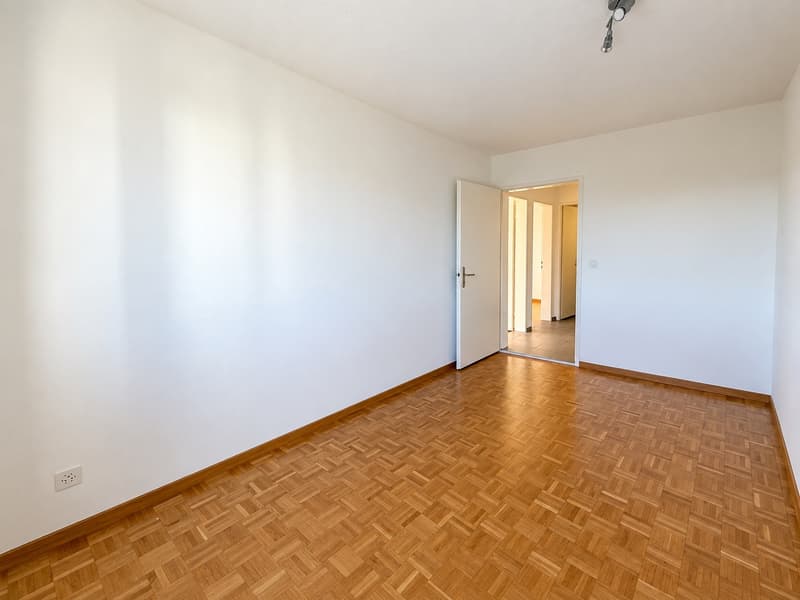 Helle Wohnung im Grünen mit wunderschöner Bergsicht! (4)