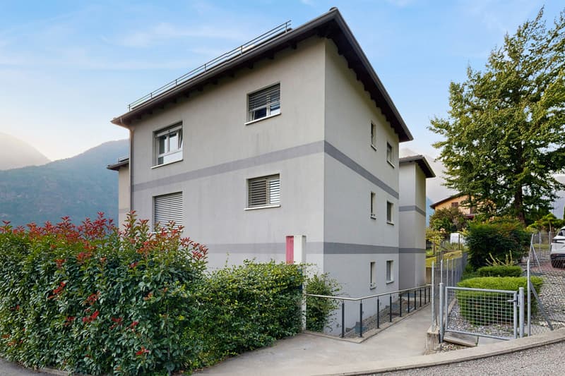 Moderno con giardino privato a 10 minuti da Bellinzona (1)