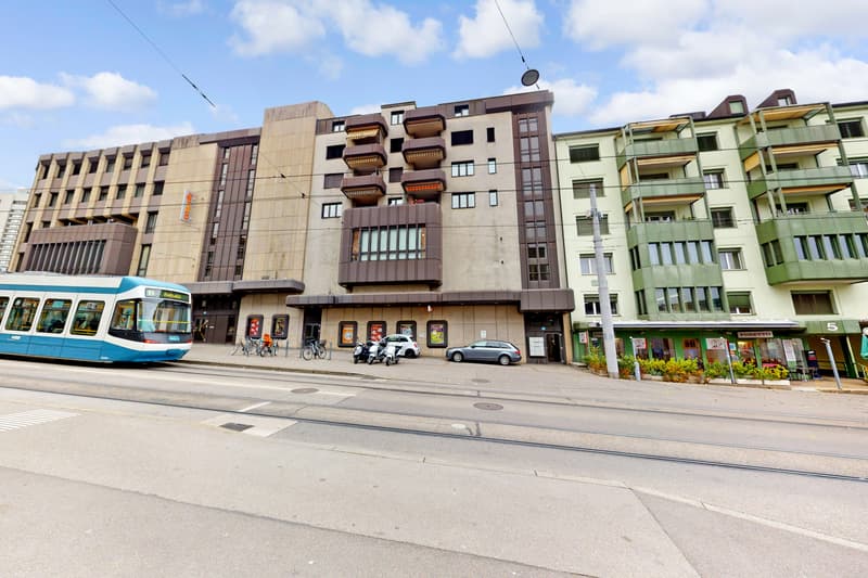 Toll gelegene Wohnung in Oerlikon! (1)