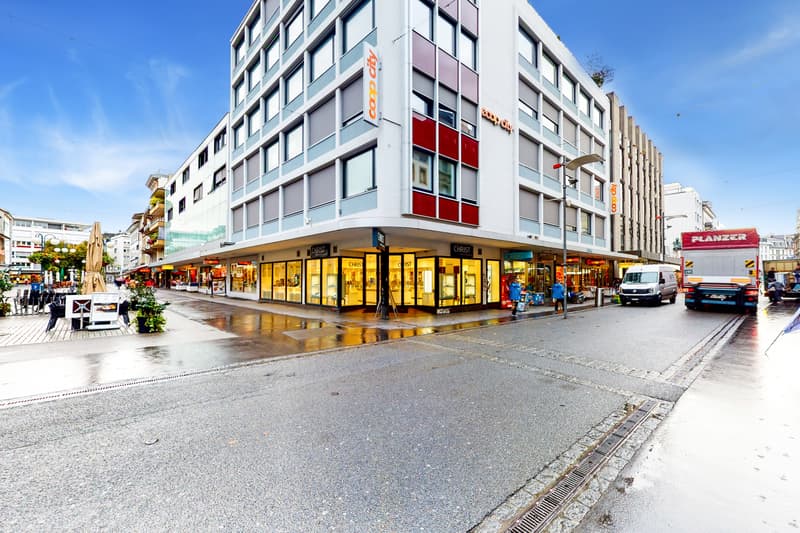 Moderne Büroräumlichkeiten im Herzen von Biel ab sofort verfügbar! (1)