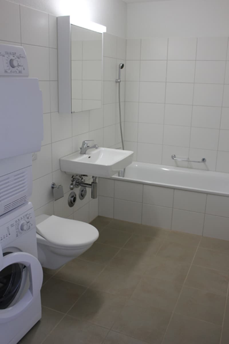 Moderne und helle Wohnung mit zwei Badezimmern (5)