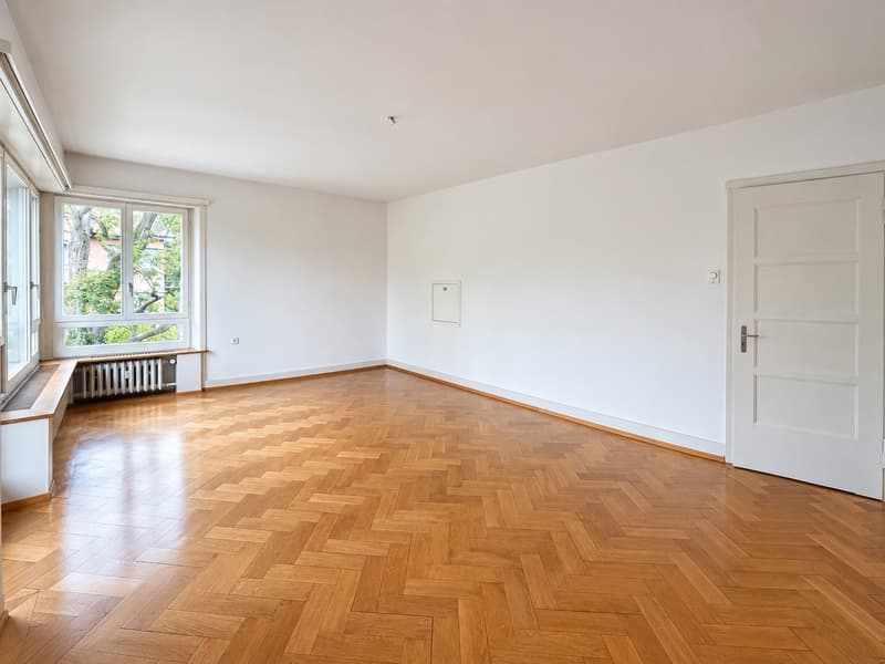 Grosszügige Wohnung an zentraler Lage (5)