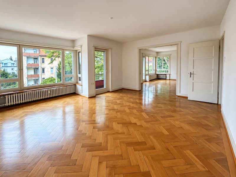 Grosszügige Wohnung an zentraler Lage (2)