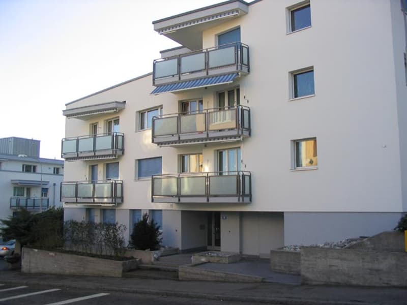 Attraktive Wohnung mit Gartensitzplatz (1)