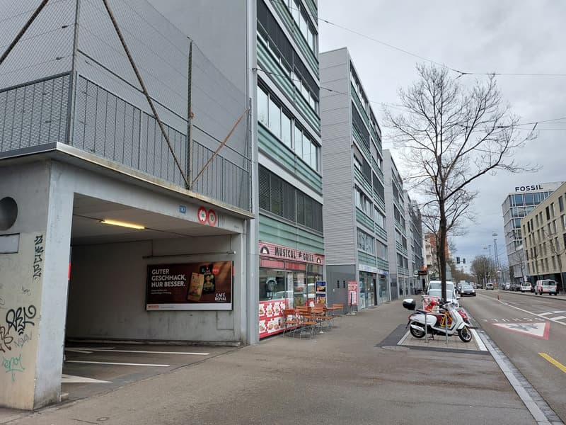 Einstellhallenplätze am Riehenring zu vermieten (1)