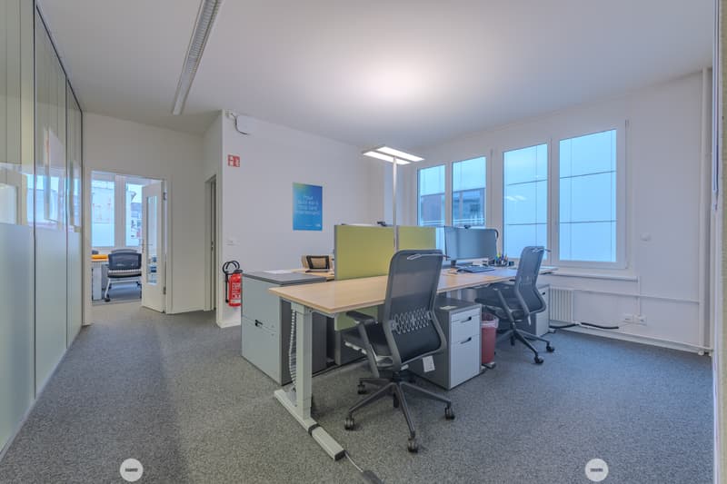 Moderne Büroräumlichkeiten im Herzen von Biel! (5)