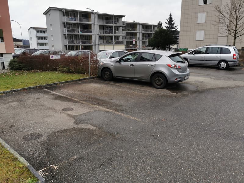 Haben Sie noch keinen Parkplatz für Ihr Auto? (3)