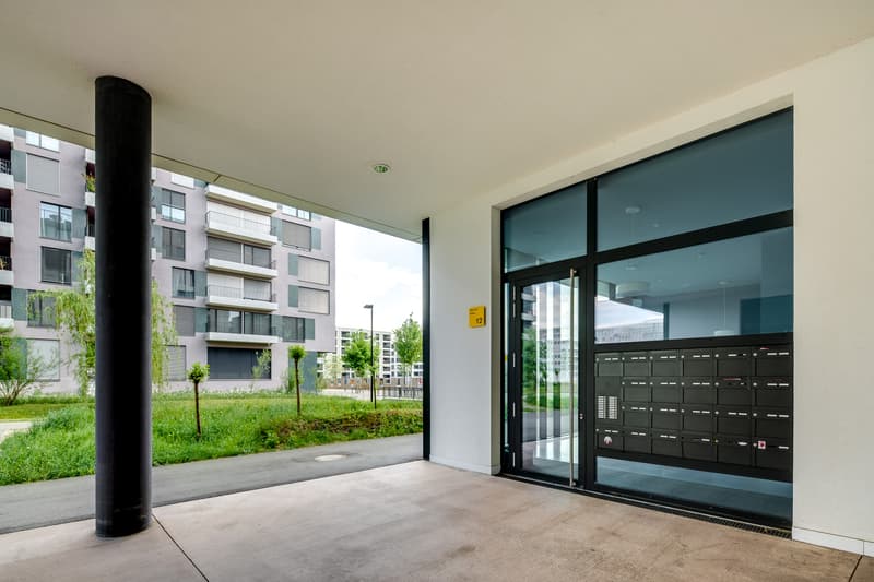 Moderne Wohnung im Glattpark (2)