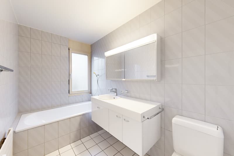 Schöne Familienwohnung (9)