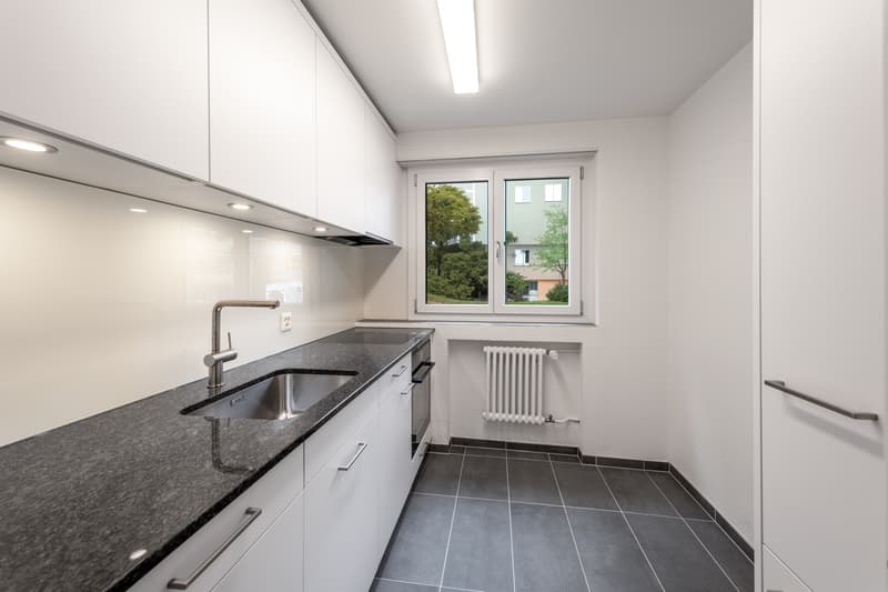Tolle Wohlfühloase an idealer Wohnlage - frisch saniert! (2)