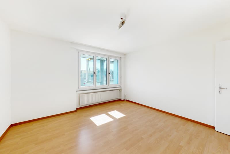 Grosszügige Erdgeschosswohnung mit Gartenzugang sucht Sie. (5)