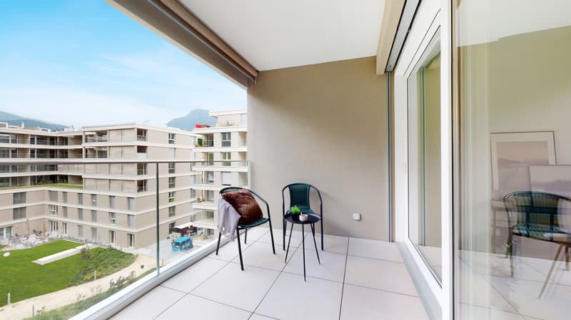 Vivere in alto con terrazza e colonna lava-asciuga privata (3)