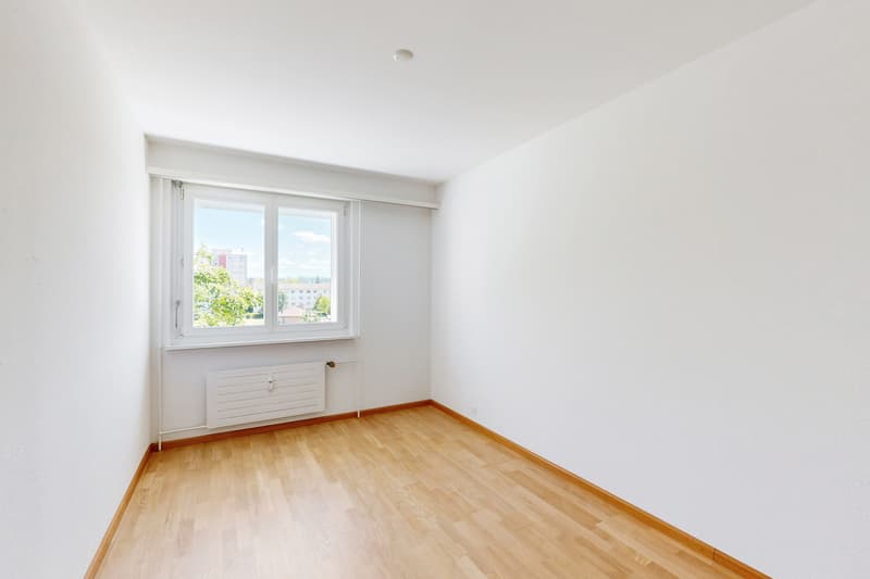 Helle Wohnung in beliebter, ruhiger Lage mit grossem Balkon.... (8)