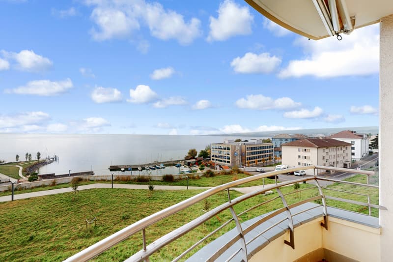 Vue sur le lac de Neuchâtel ! (13)