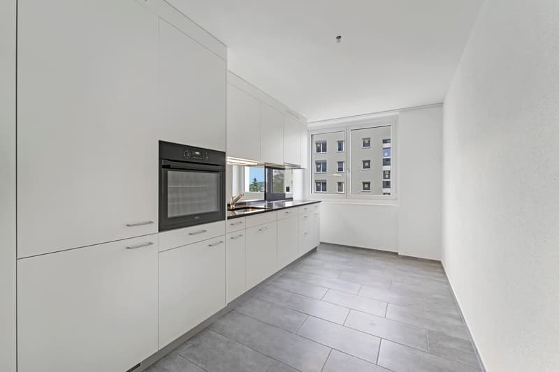 Appartement moderne avec balcon (2)