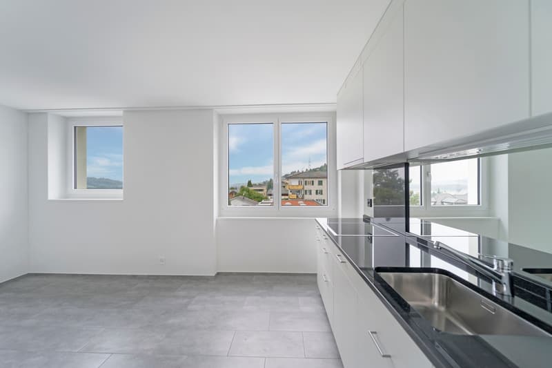 Appartement spacieux avec équipement moderne (5)