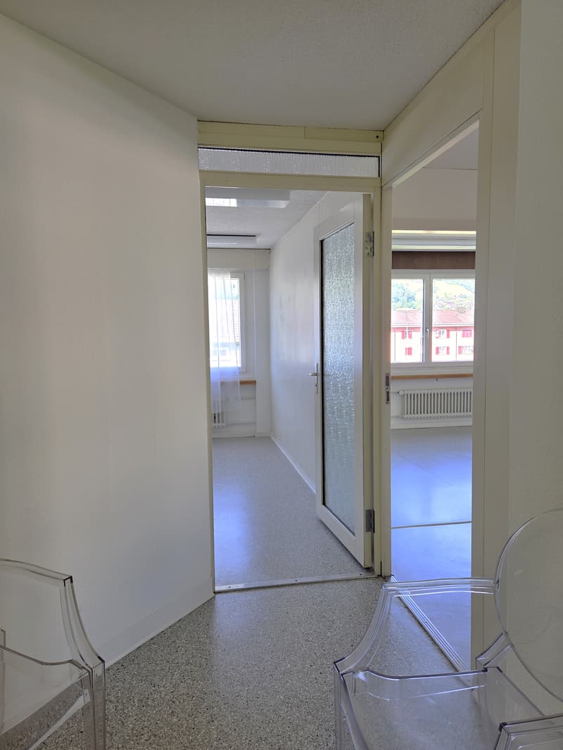 Espace de bureau au centre de Horw (5)