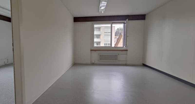 Espace de bureau au centre de Horw (3)
