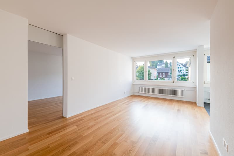Geräumige 2.5 Zimmerwohnung (1)