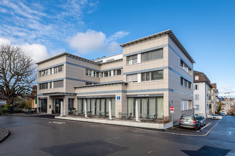 Geräumige 2.5 Zimmerwohnung (6)