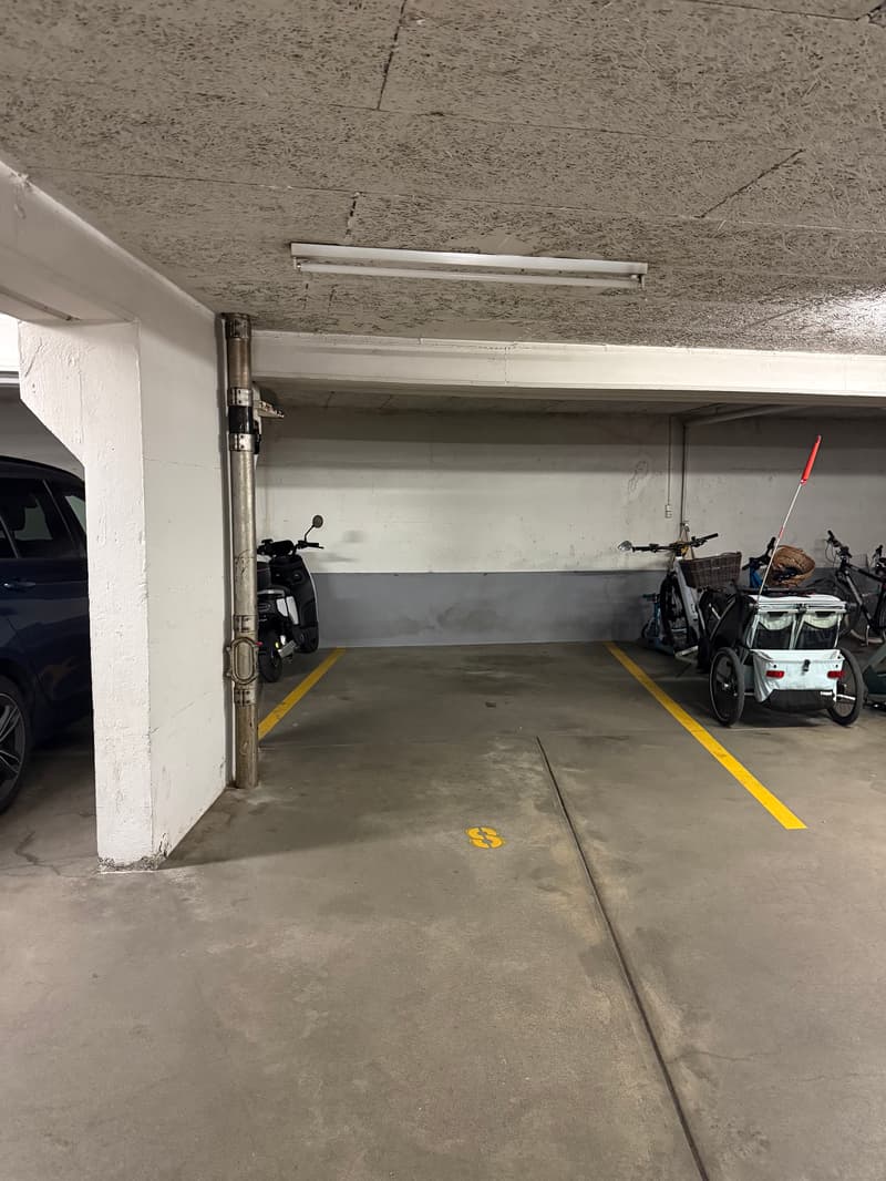 Einstellhallenplatz Nähe Allmend (1)