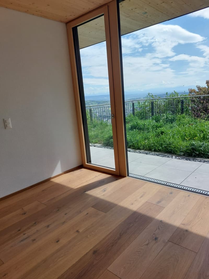 Casa unifamiliare moderna di 4,5 locali con vista panoramica a Evilard (10)