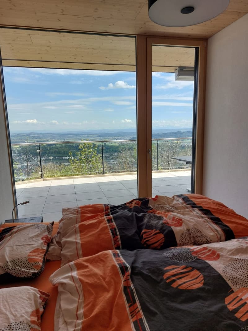 Casa unifamiliare moderna di 4,5 locali con vista panoramica a Evilard (11)