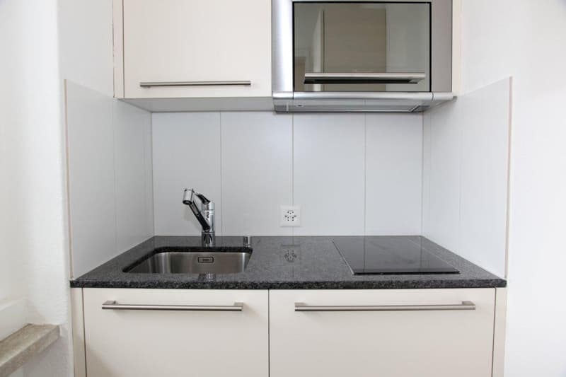 Charmant appartement 1 pièce avec balcon à Wabern (5)