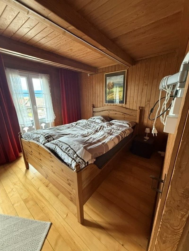 Charmant appartement maisonnette 2 pièces meublé partiellement à Kallnach (4)