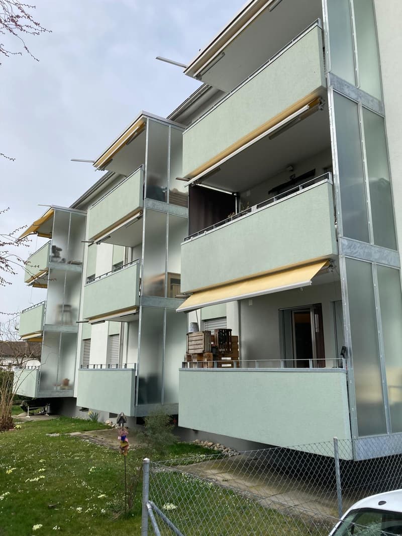 Incantevole appartamento di 4 locali con balcone in una zona tranquilla di Gerolfingen (1)