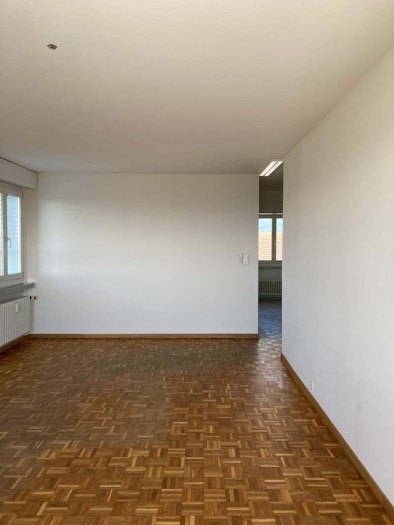 Charmant appartement 4 pièces avec balcon dans un quartier calme de Gerolfingen (4)