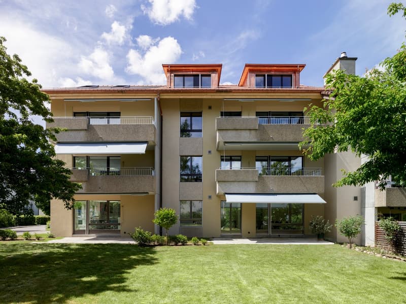 Grosszügige 5.5-Zimmer-Wohnung mit Balkon in Kehrsatz (1)