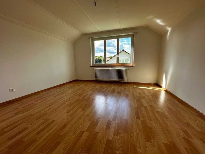 ruhige 2-Zimmerwohnung in Brügg BE (4)