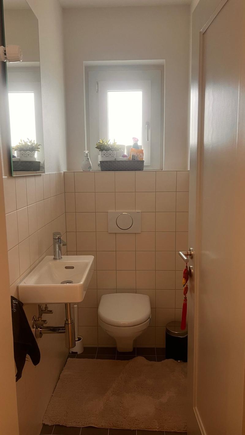Charmante, gepflegte 4-Zimmer-Wohnung mit Balkon in Spiegel b. Bern (10)