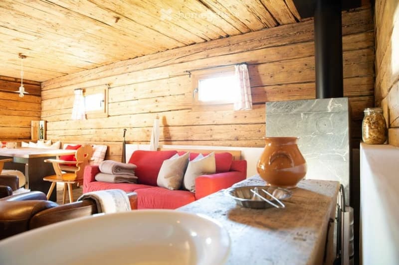 Beautiful Maiensäss in Lenzerheide for rent (2)