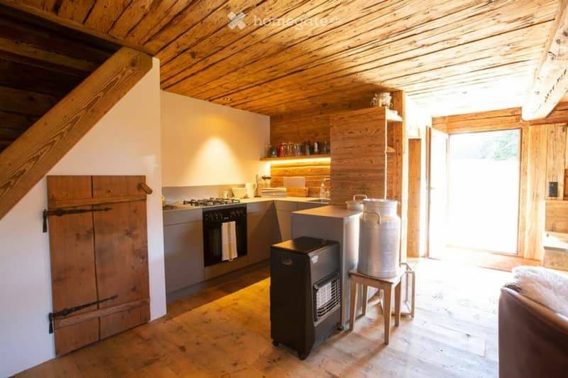 Beautiful Maiensäss in Lenzerheide for rent (3)
