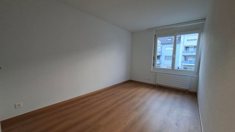 Espaces commerciaux attractifs à louer – divisibles en 2 unités (6)