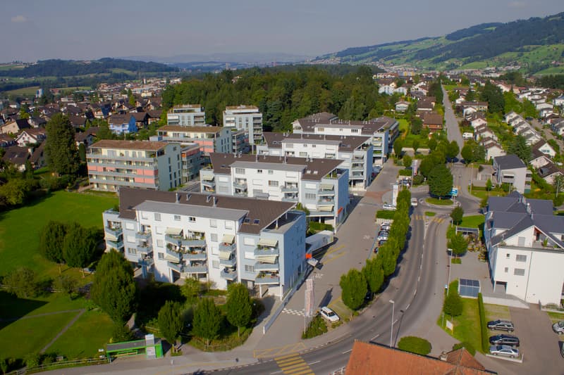 Charmant appartement pour seniors de plus de 60 ans au centre du village de Buchrain (5)