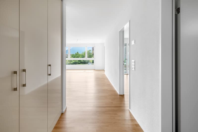 Attraktive 2.5-Zimmerwohnung an ruhiger Lage in Meggen (6)