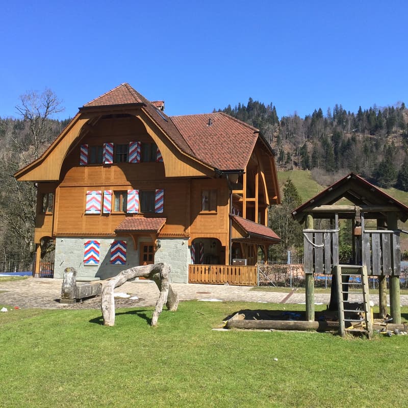 Casa unifamiliare affascinante con giardino privato nell'idilliaco Eigenthal in affitto (2)