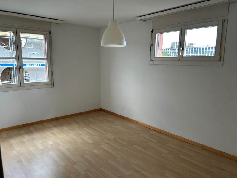 Helle 4.5-Zimmer-Wohnung mit Balkon in Luzern-Reussbühl (10022) (8)