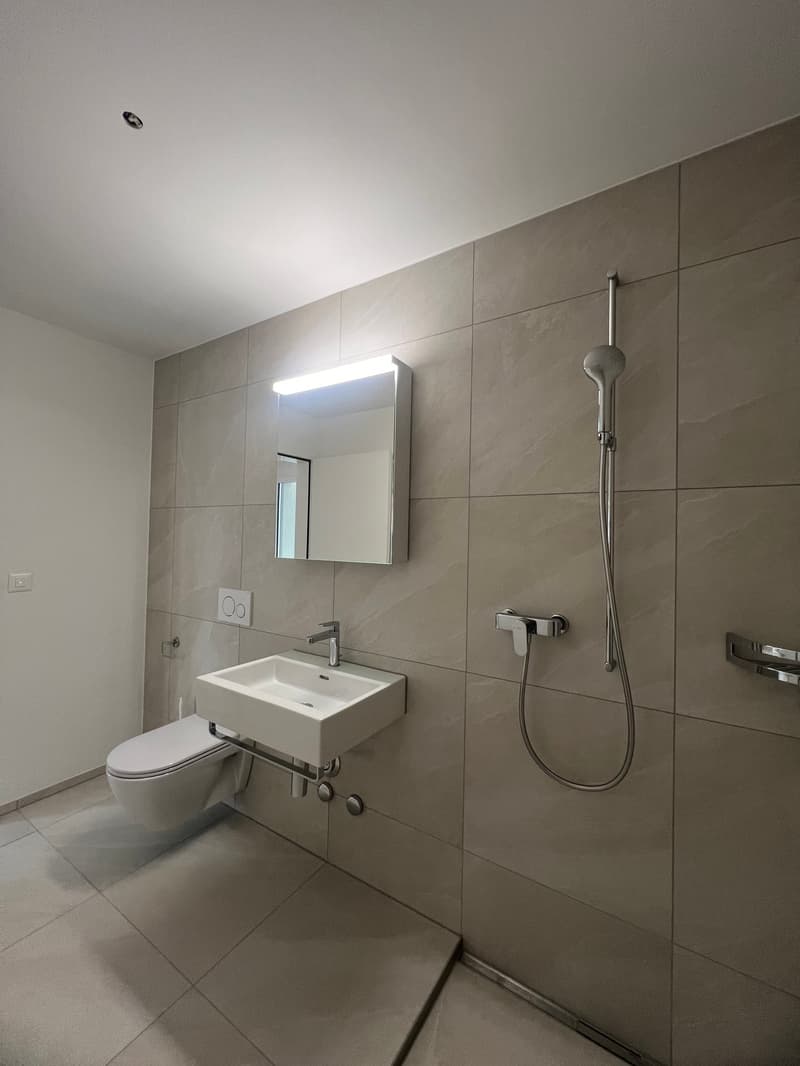 Appartamento moderno 2.5 locali in posizione centrale a Wolhusen (5)