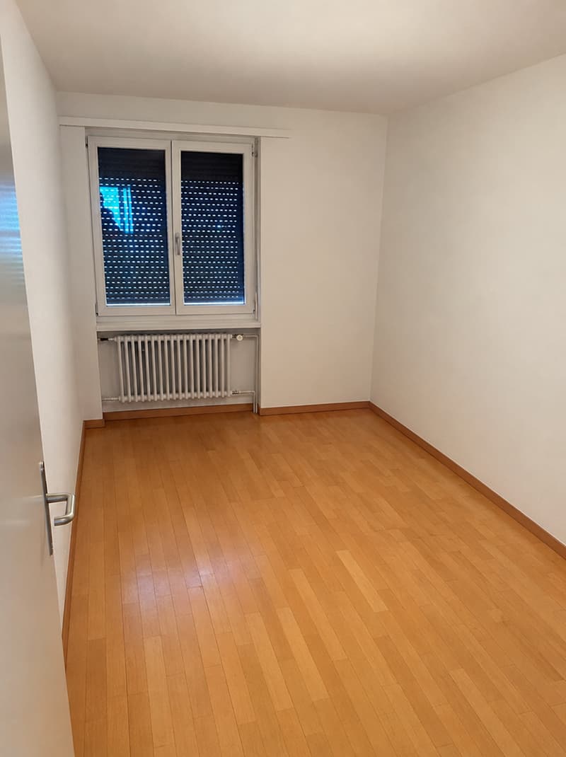 Bright 4-room apartment with balcony in Erstfeld – available immediately (3)