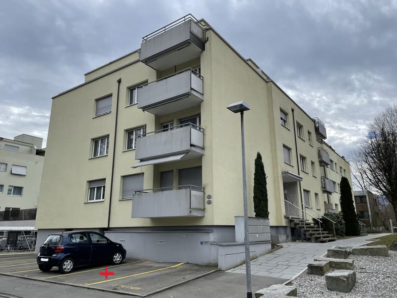 Aussenparkplatz zu vermieten (2)