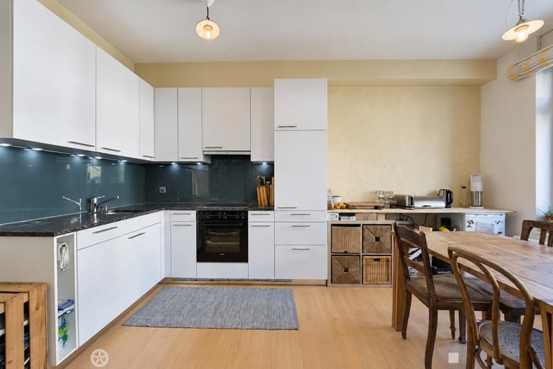 Zentrale 2.5-Zimmer-Wohnung inmitten von Interlaken (4)