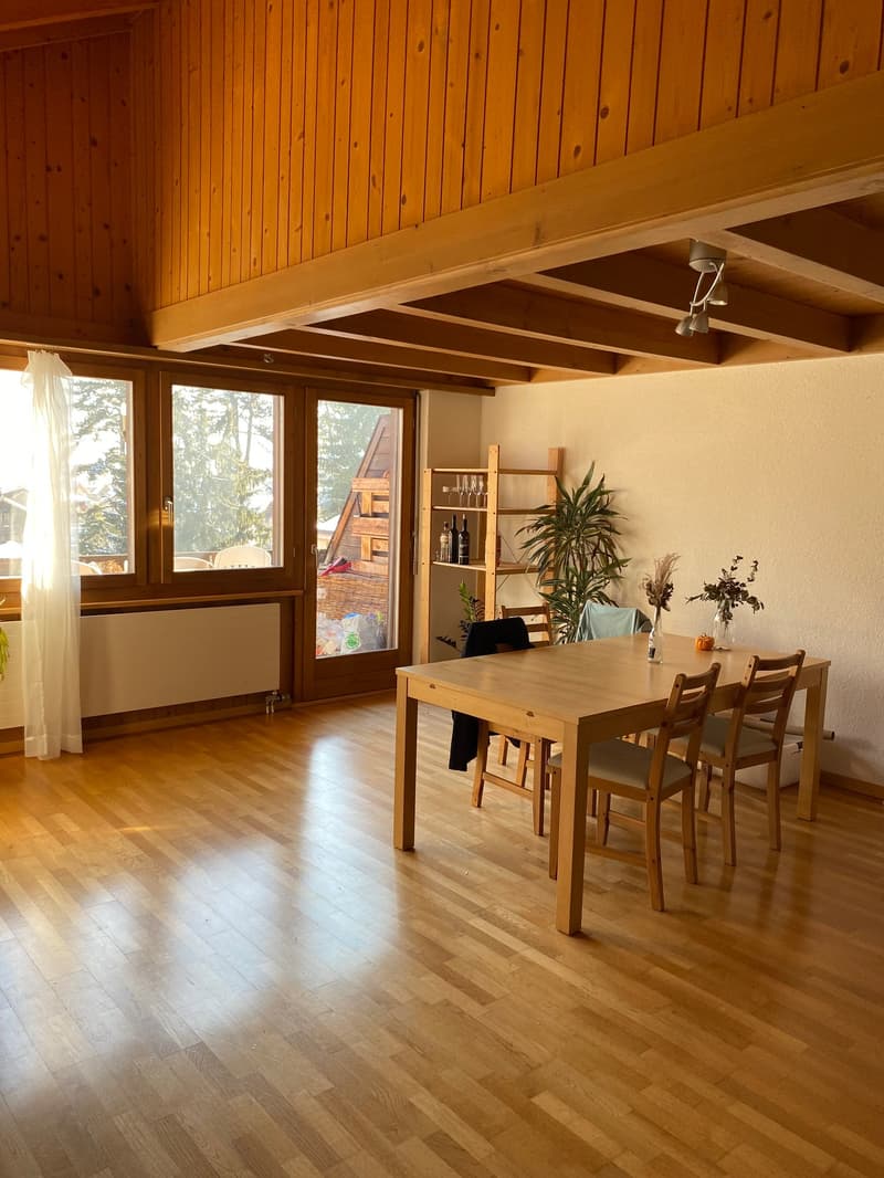6.5 Zimmer-Wohnung mit Blick auf die schöne Bergwelt (2)