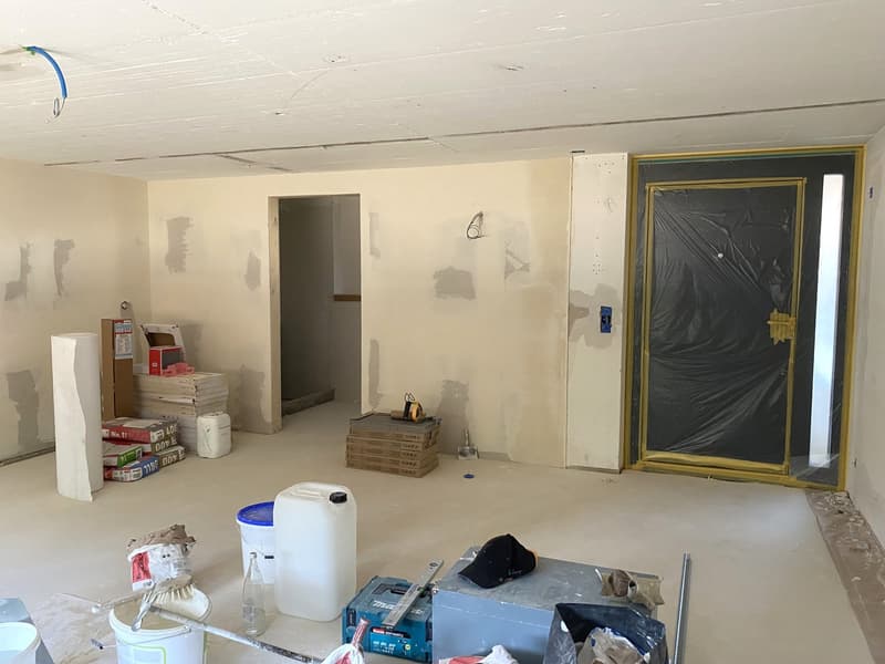 ERSTVERMIETUNG - neuwertige, schöne 2.5 Zimmer Wohnungen (1)