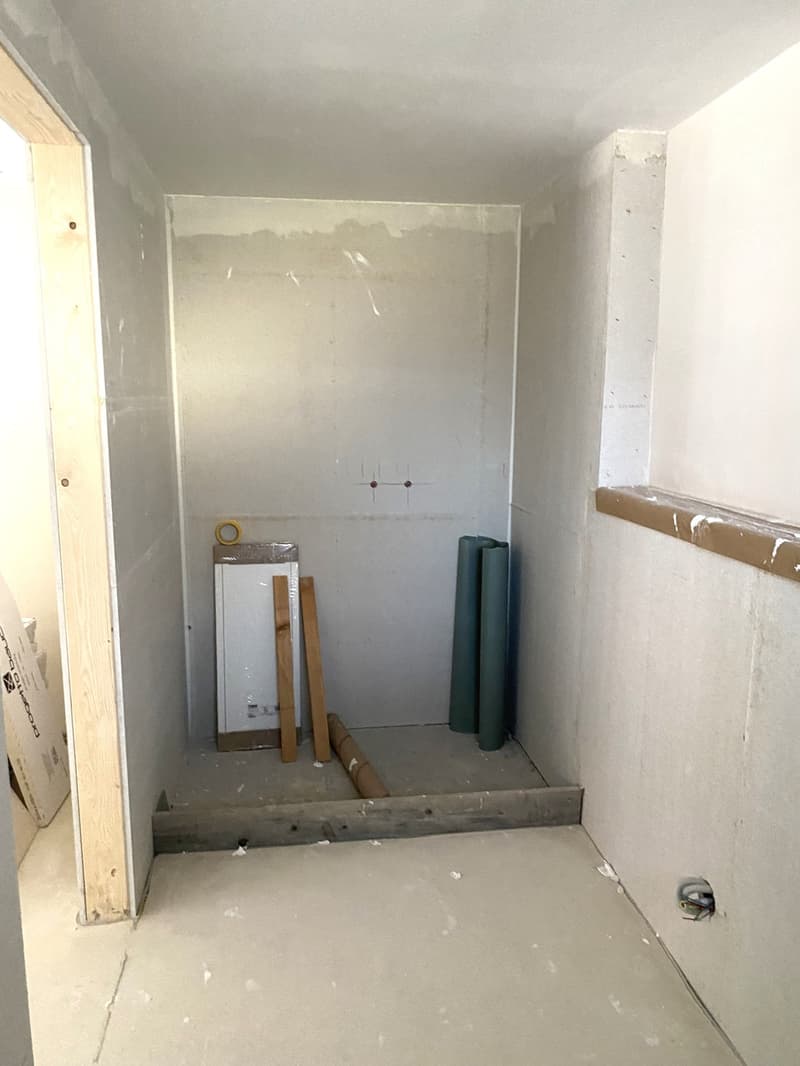 ERSTVERMIETUNG - neuwertige, schöne 2.5 Zimmer Wohnungen (5)